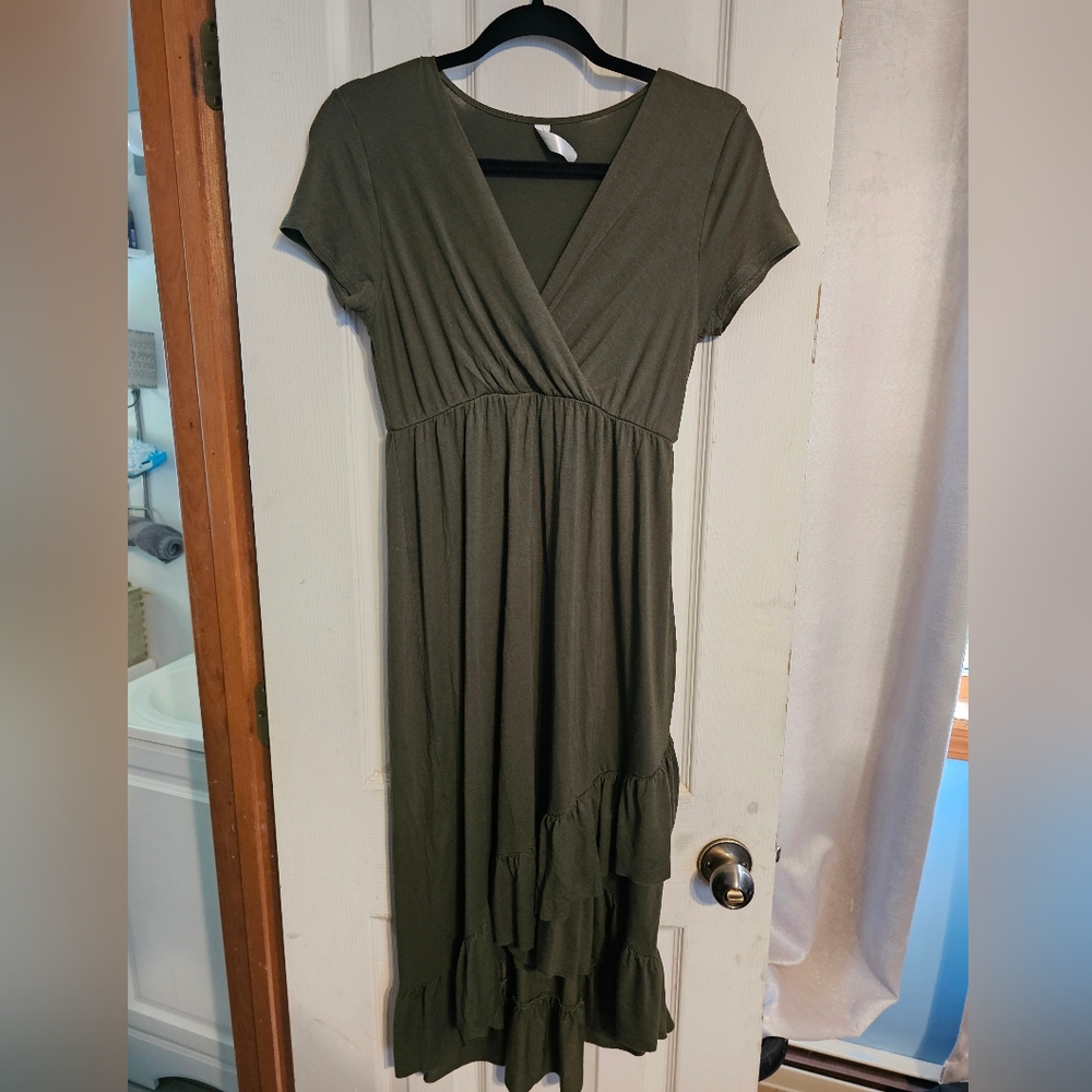 Mother Bee Maternity Green V-Neck High Low Sundress